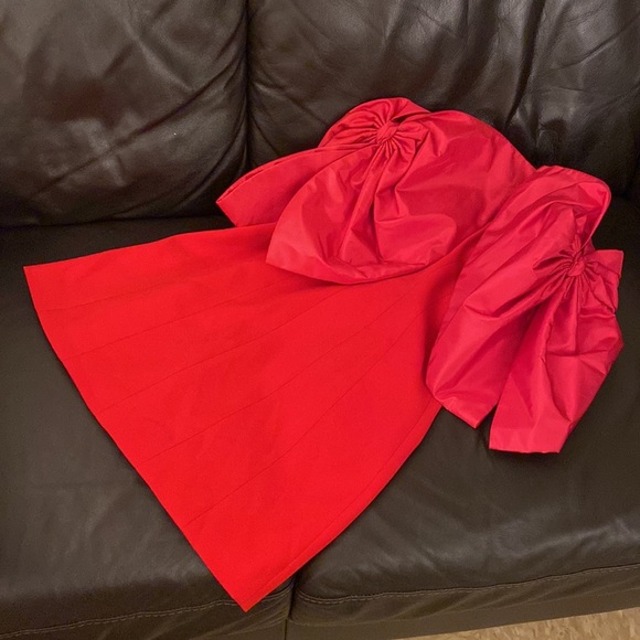 NWT TOCCIN Double Bow Sleeve Off the Shoulder Holiday Christmas mini Dress - Picture 14 of 16